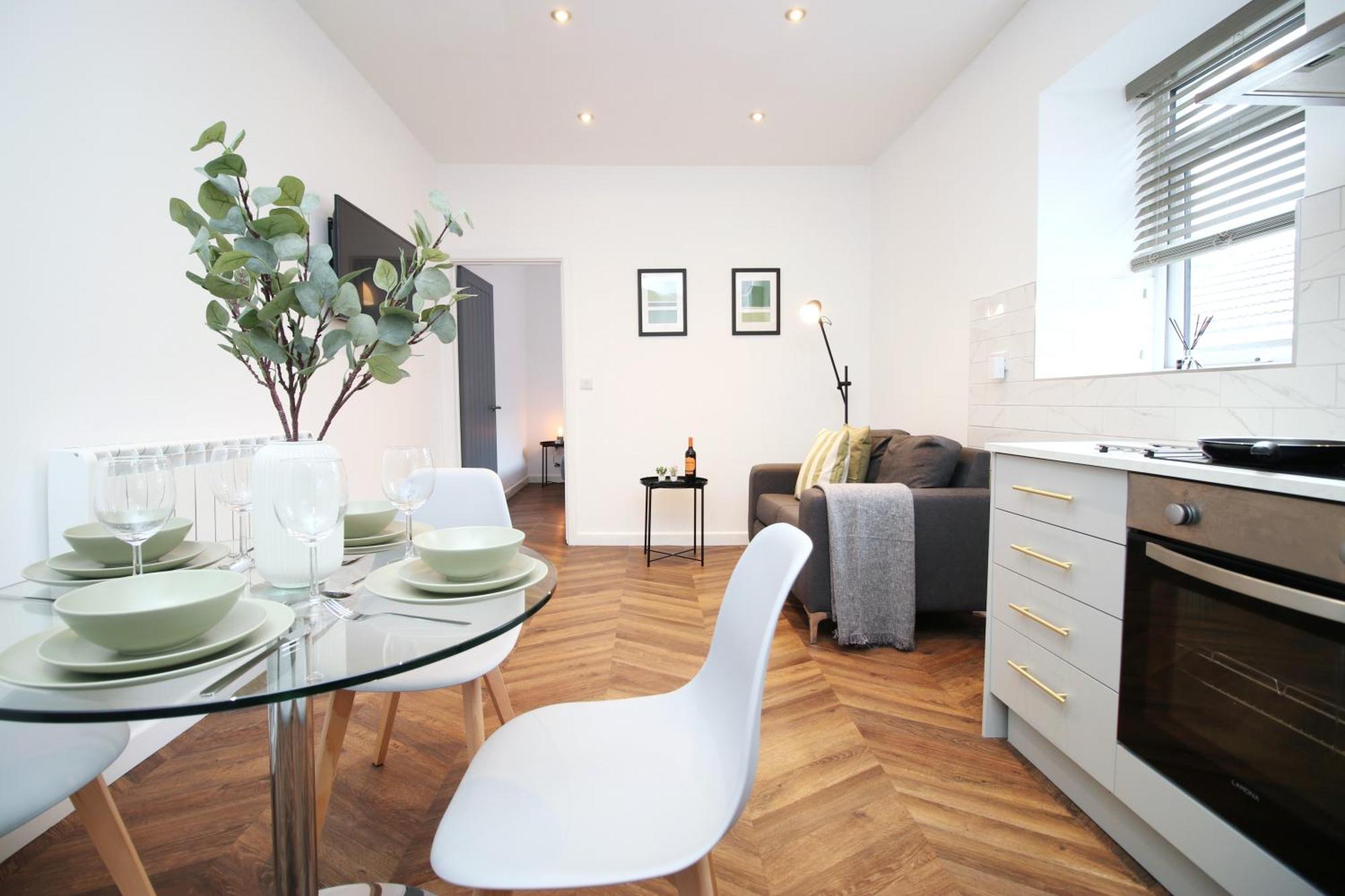 Fully Equipped Kitchen, Parking, City Centre Swansea Eksteriør billede