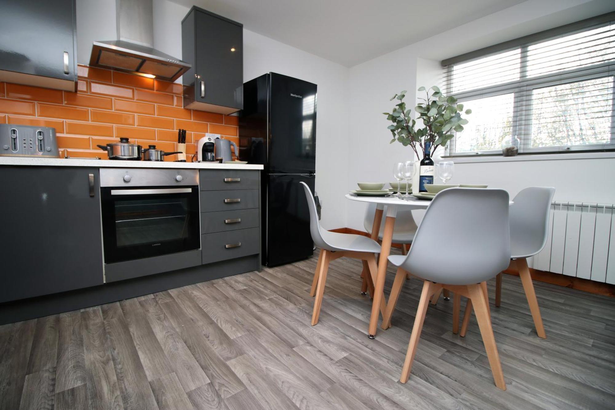Fully Equipped Kitchen, Parking, City Centre Swansea Eksteriør billede