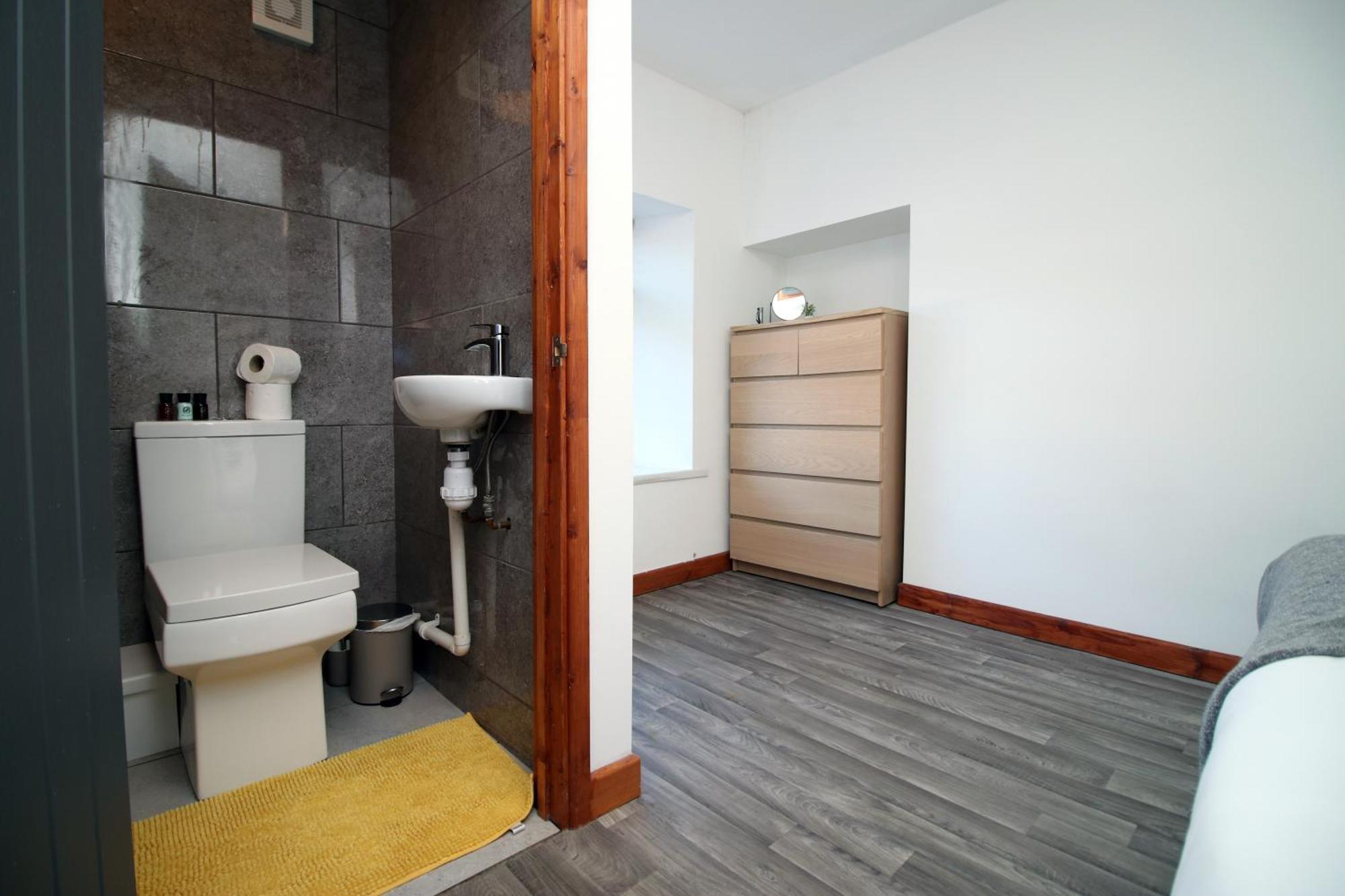 Fully Equipped Kitchen, Parking, City Centre Swansea Eksteriør billede