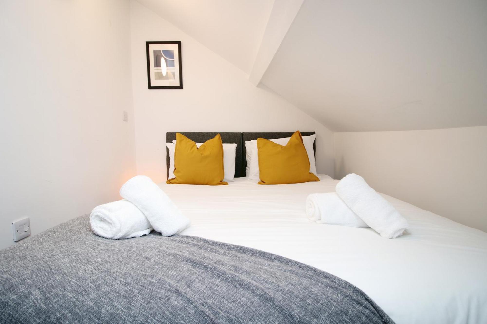 Fully Equipped Kitchen, Parking, City Centre Swansea Eksteriør billede