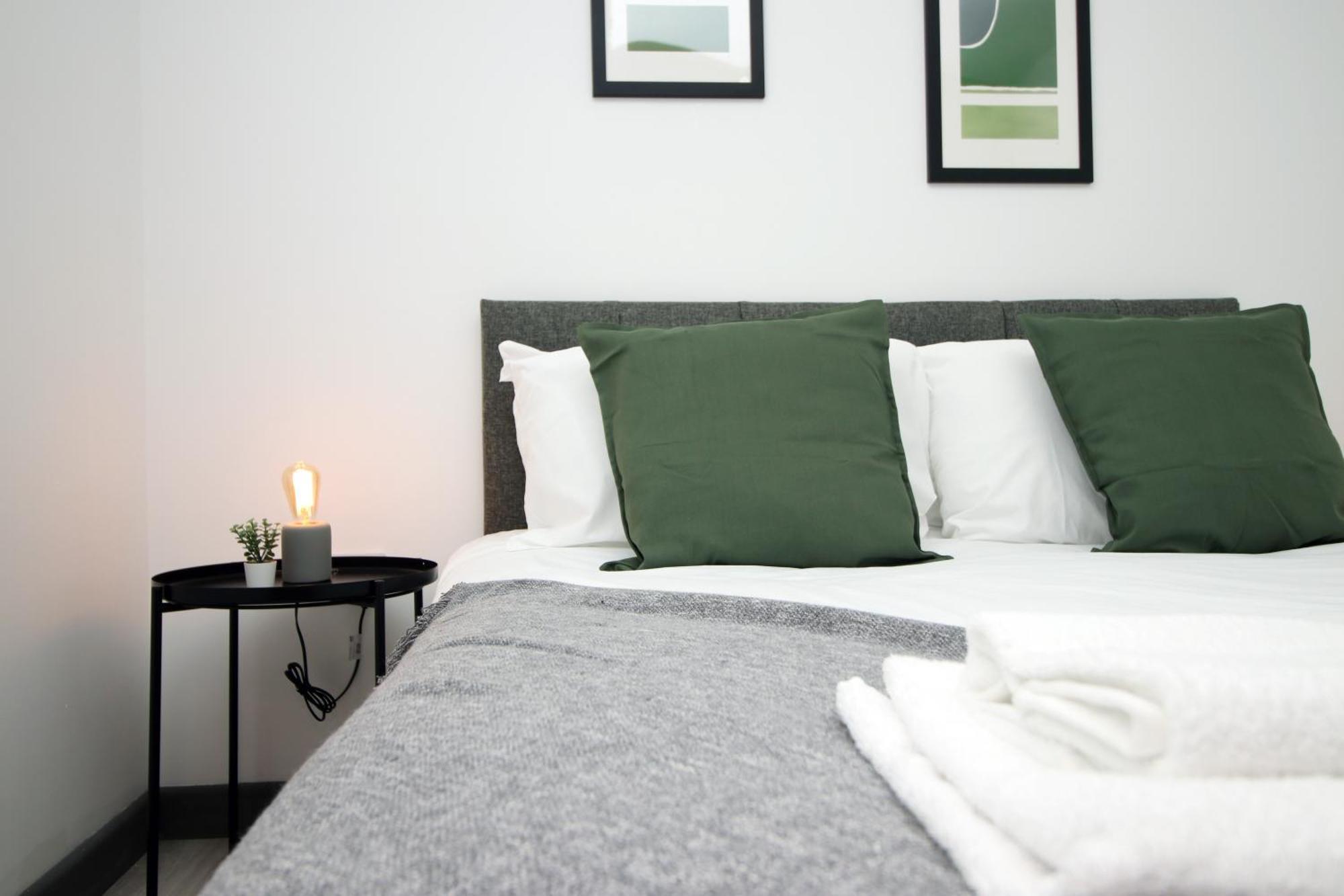 Fully Equipped Kitchen, Parking, City Centre Swansea Eksteriør billede