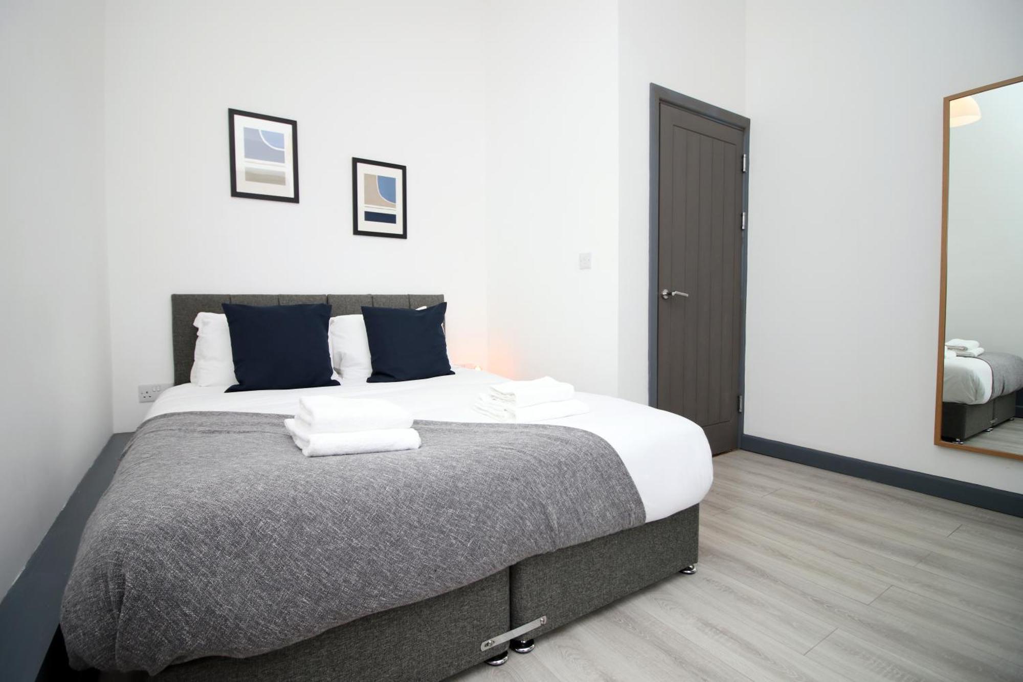 Fully Equipped Kitchen, Parking, City Centre Swansea Eksteriør billede